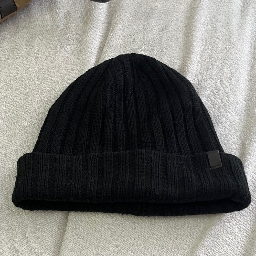 Roots Black  Ribbed Knit Beanie